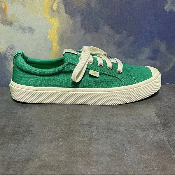 Cariuma Green Canvas OCA Low Cut Women's Sneakers Size 8M - Image 13
