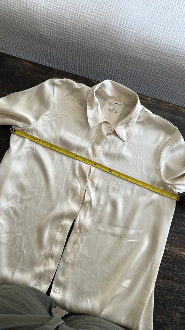 Club Monaco silk top long sleeve - Image 11