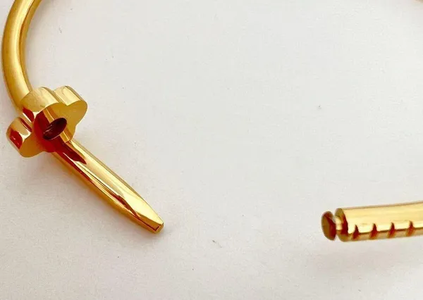 18K Gold Plated Nail Clover Bangle Bracelet Stainless Steel womens Jewelry NWT - Image 7