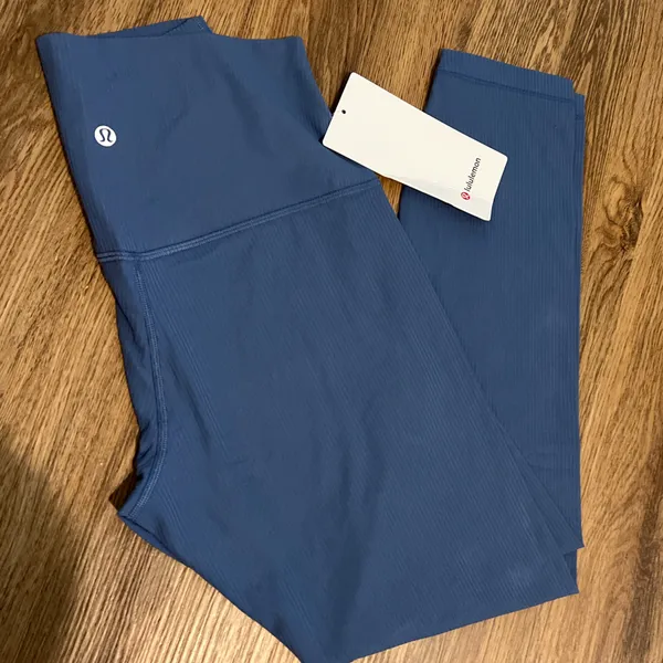 Lululemon Leggings Align Ribbed HR Pant 25” - Image 2
