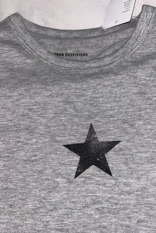 tee - Image 2