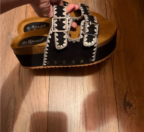 Boutique Platforms - Image 3