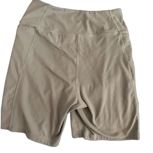 Danskin High Rise Sage Green Biker Shorts Stretch Athletic Activewear Size M - Image 2