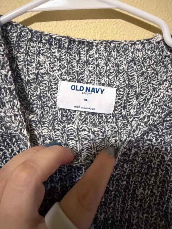 Old Navy Chunky Knit Sweater - Image 2