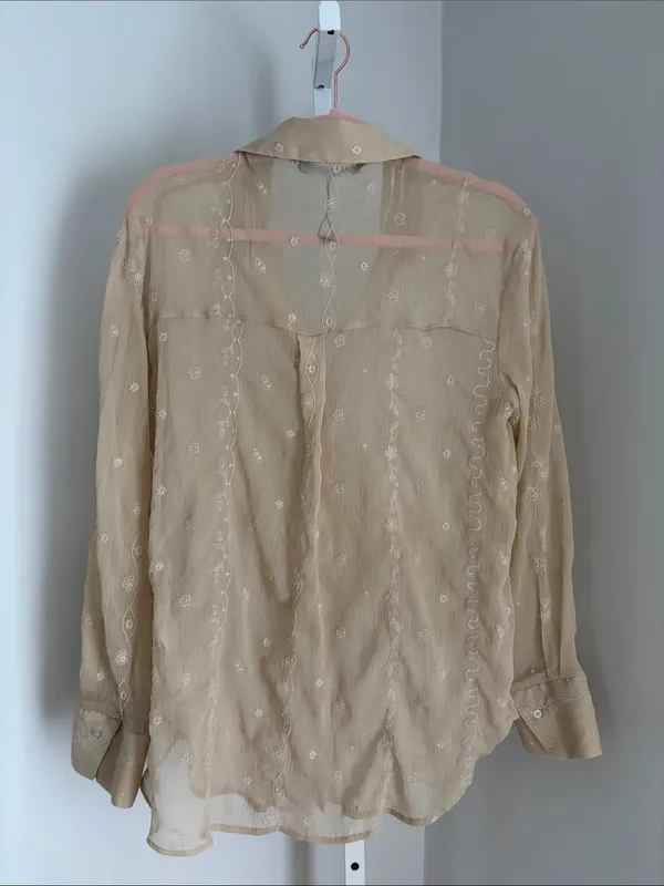 Zara Sheer Paisley Embroidered Button-Up Blouse in Beige Crinkle Size M Coastal - Image 3
