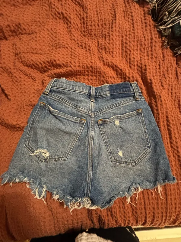 Abercrombie & Finch Jean Shorts - Image 4