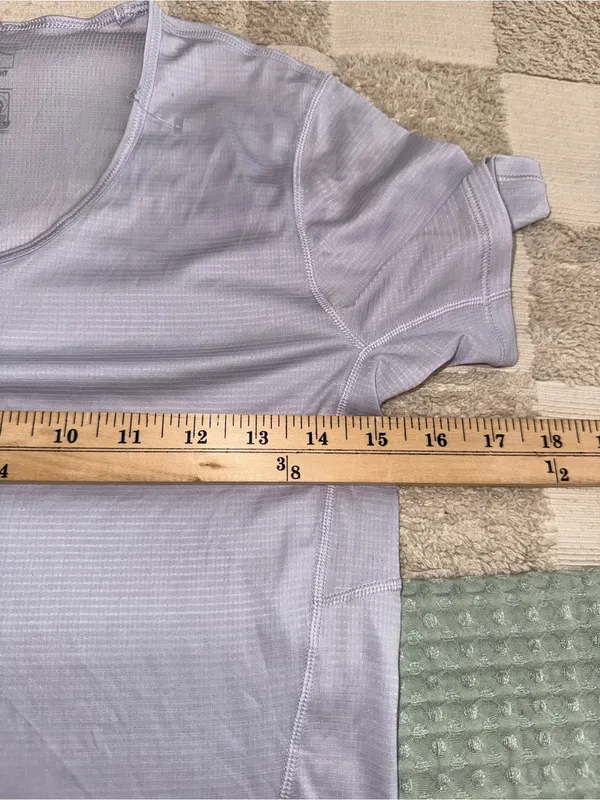 Patagonia‎ Women's Capilene Cool Lightweight Short Sleeve - XS - Image 4