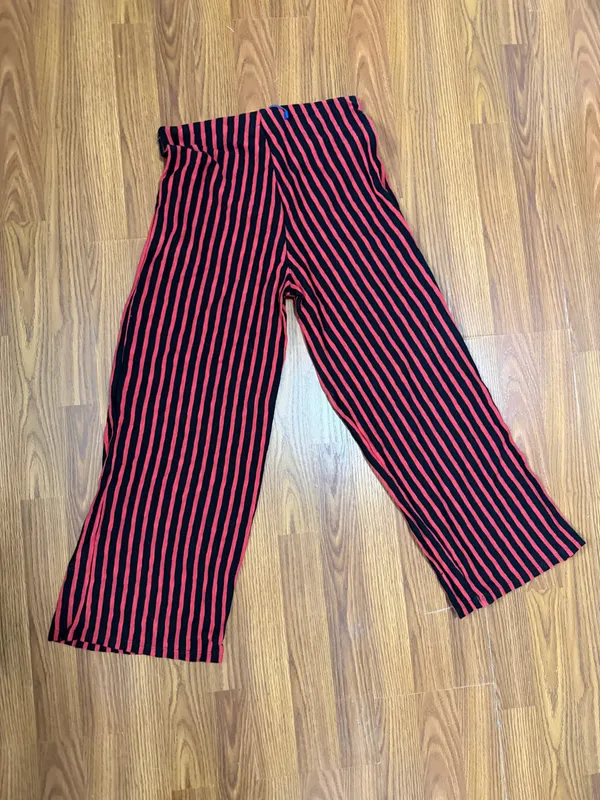 Zara Red & Black Striped Wide Leg Crop Pants Size Small. - Image 2