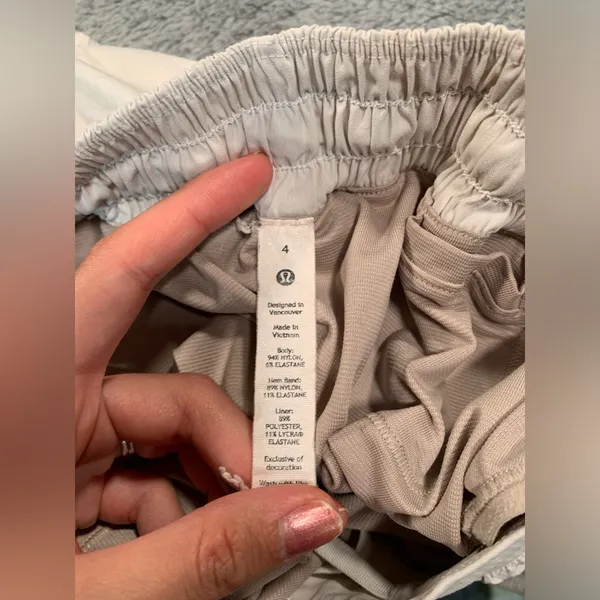 Lululemon white shorts 4 - Image 8