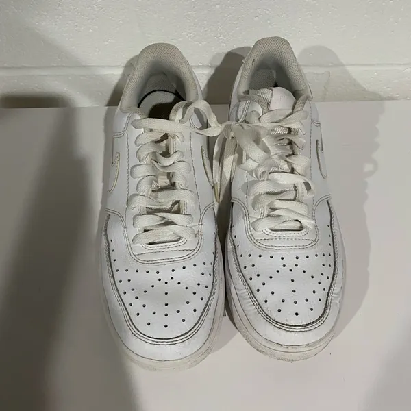 Nike White Athletic Sneakers size 9 - Image 2