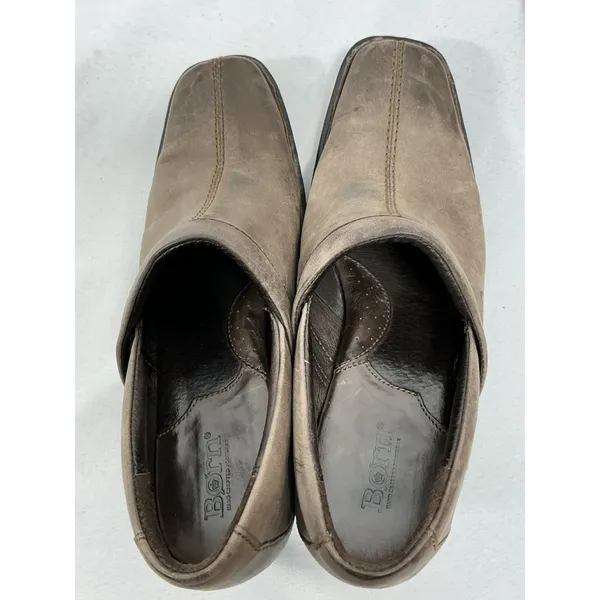 womans Excellent Condition born slip on shoes Size 8 brown Square Toe Block Heel - Image 5