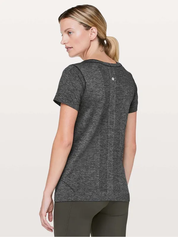 Lululemon Swiftly Tech Short Sleeve Breeze Relaxed Fit Black grey active S 6 M - Image 2