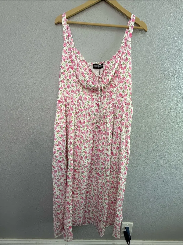 NWT Scarlett Darkness Floral Milkmaid Midi Dress Size XL - Image 2