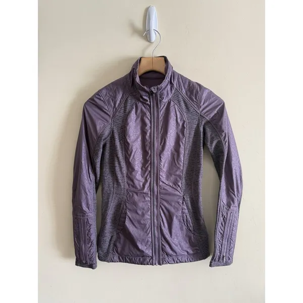 Lululemon Rebel Runner Zip Up Jacket size 2 Petal Camo Embossed‎ Purple Fog - Image 2