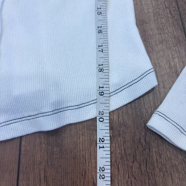 Anthropologie The Andie Scoop-Neck Ribbed Henley Top Long-Sleeve Snap Edition M - Image 8