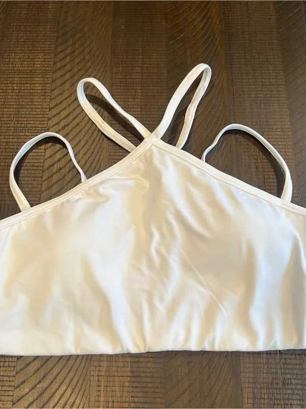 Lululemon Flow Y Strappy Bra Nulu 14 women in white - Image 2