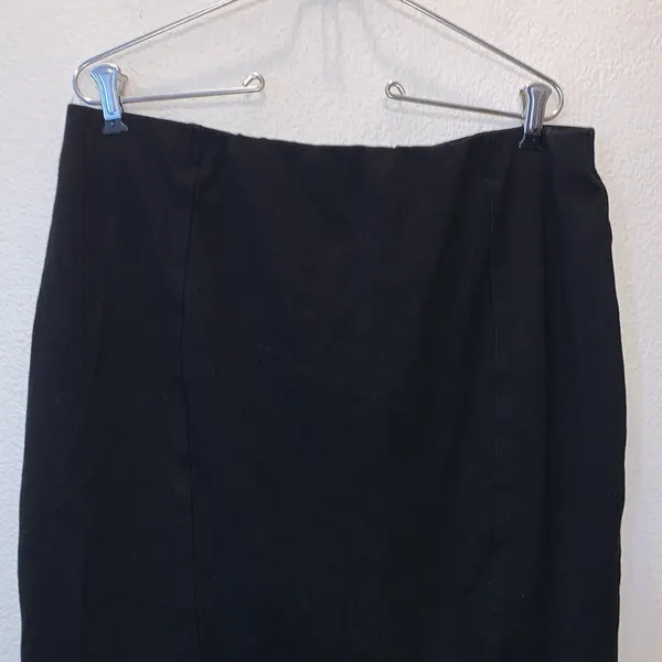 Maurices black stretchy office pencil skirt - Image 2