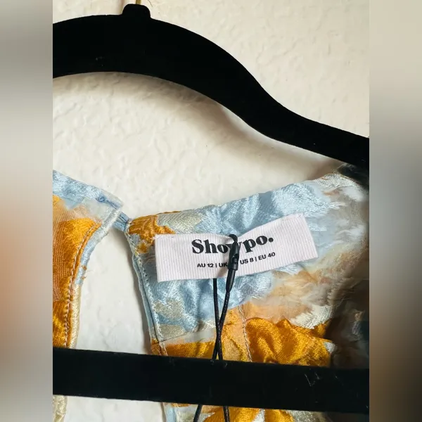 Showpo. Brailey Puff Sleeve Crop Top Blue Size 8 - Image 4
