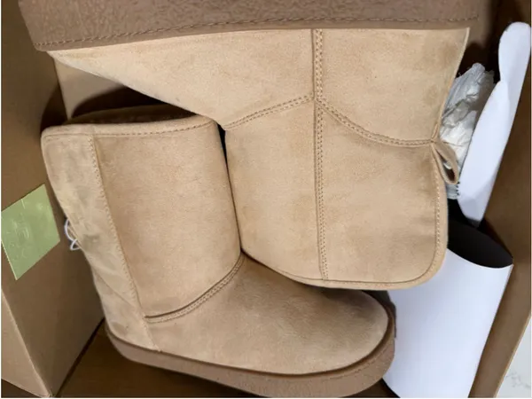 NEW Amazon Essentials Faux Fur Lined Shearling Boots Pull - Image 4