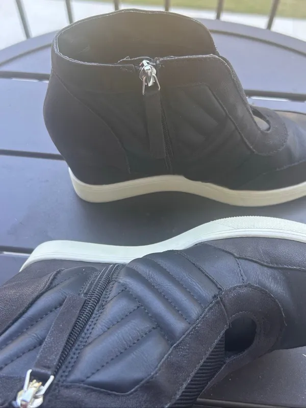 MIA Kaleb Quilted Ankle Wedge Sneakers Zip Black 9M Casual - Image 11