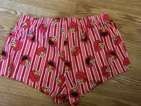 Walmart Elmo shorts - Image 3