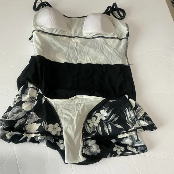 Floral Black and cream one piece Swimsuit - Image 9