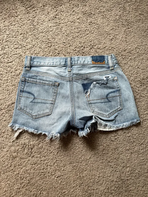 Light American Eagle Wash Jean Shorts - Image 2