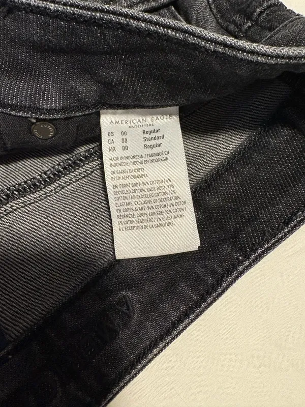 American Eagle Jeans - Image 2