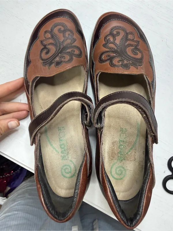 Naot Motu Mary Jane Flats Brown Leather Slip On Comfort Fit Boho Casual Sz 7 - Image 4