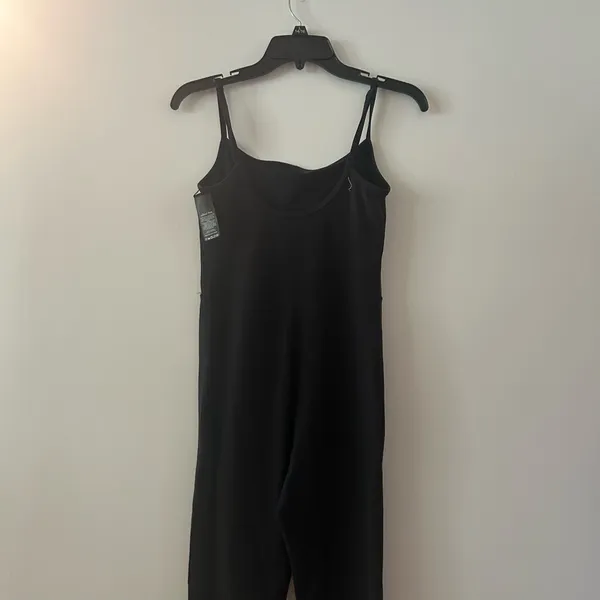 Aritzia Wilfred Free Black Wide Leg Jumpsuit Onesie Size M - Image 4