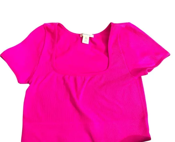 Bozzolo Pink Fitted Cap Sleeve Crop Top - Image 2