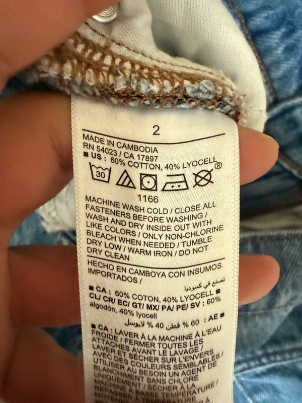 Old Navy Light Wash Sky Hi Wide Leg Cargo Jeans Size 2 - Image 5