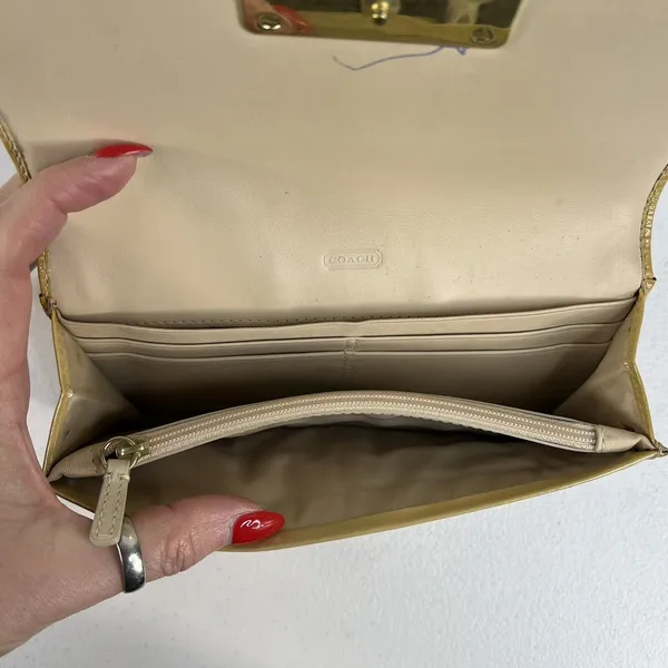 Coach Kristin Envelope Yellow Patent Leather‎ Flap Wallet Clutch ID Checkbook - Image 9