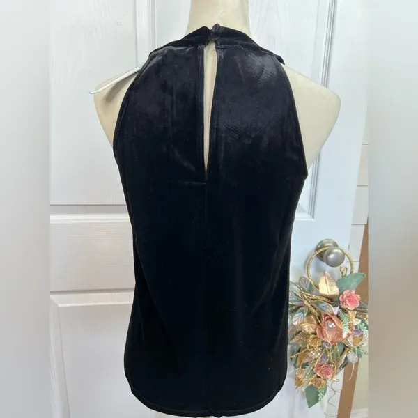 Catherine Malandrino Black Velvet Keyhole Luxe Top Size S Sleeveless - Image 2