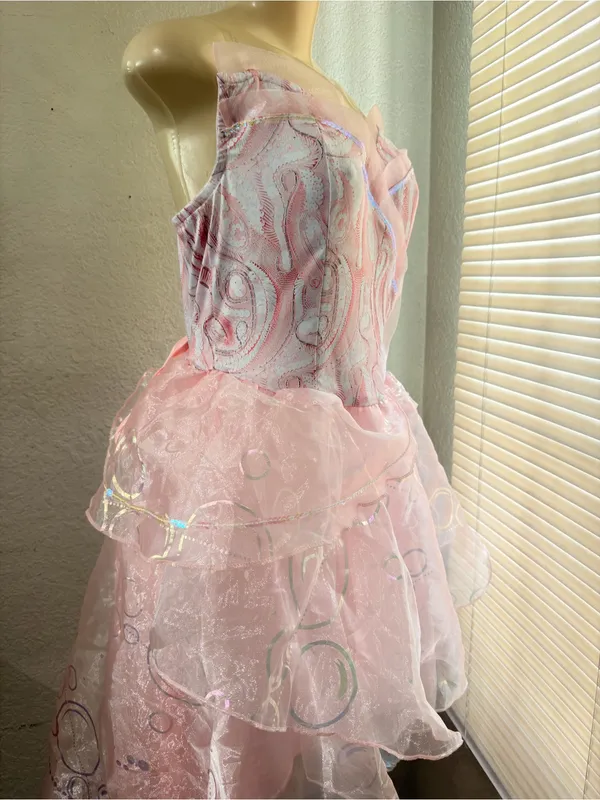 Spirit Halloween Wicked Adult Glinda Costume, Officially licensed, Glinda size M - Image 10