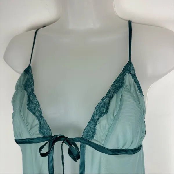 Frederick’s of Hollywood Sheer Mesh Flyaway Split Front Tie Top Sz Medium - Image 6
