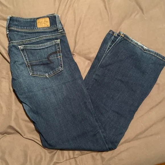 American Eagle Slim Boot Jeans 2 Short - Image 2
