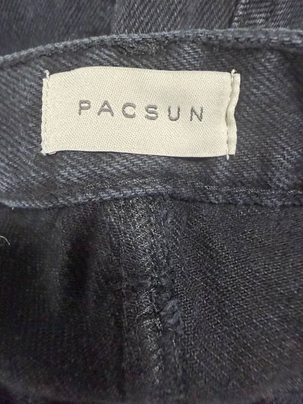 PacSun Women's Black Low Rise Baggy Jeans - Image 2