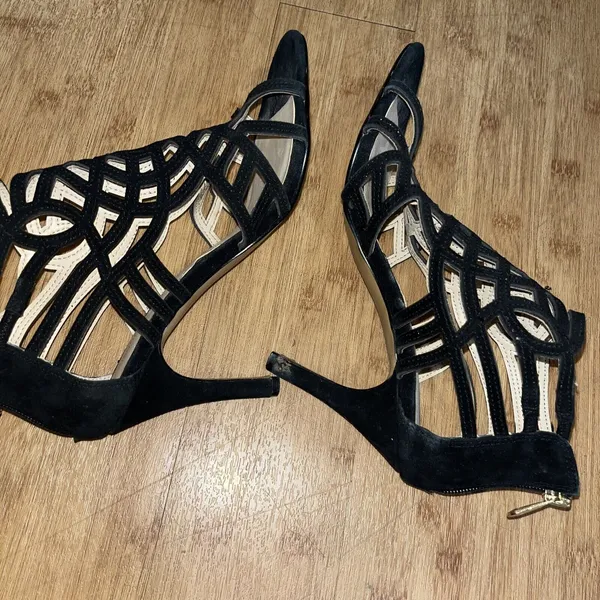 Adrienne Vittadini Caged Heels Gala Black Suede Leather Laser Cut Stiletto‎ Sz 8 - Image 6