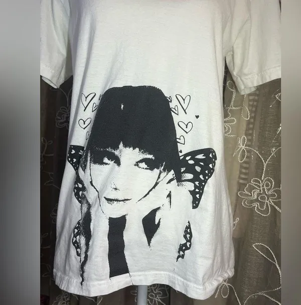 Loveless White Graphic Tee Shirt Black Size M - Image 5