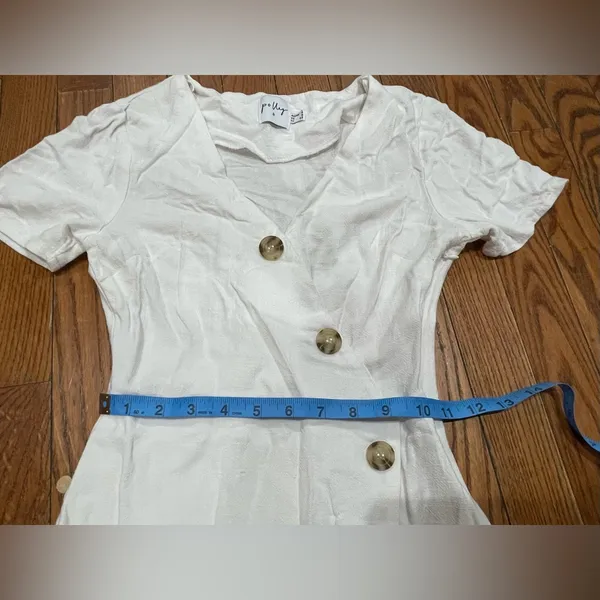Chic White Asymmetrical Button Dress Size 0 - Image 7