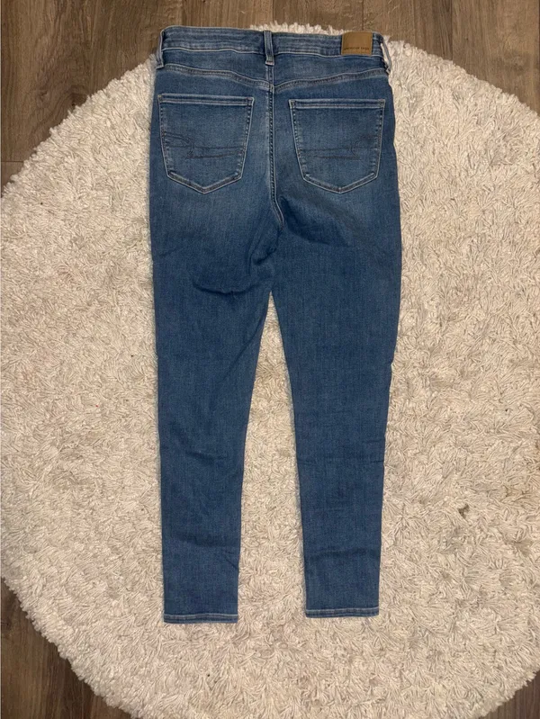 American Eagle Jeans - Image 3