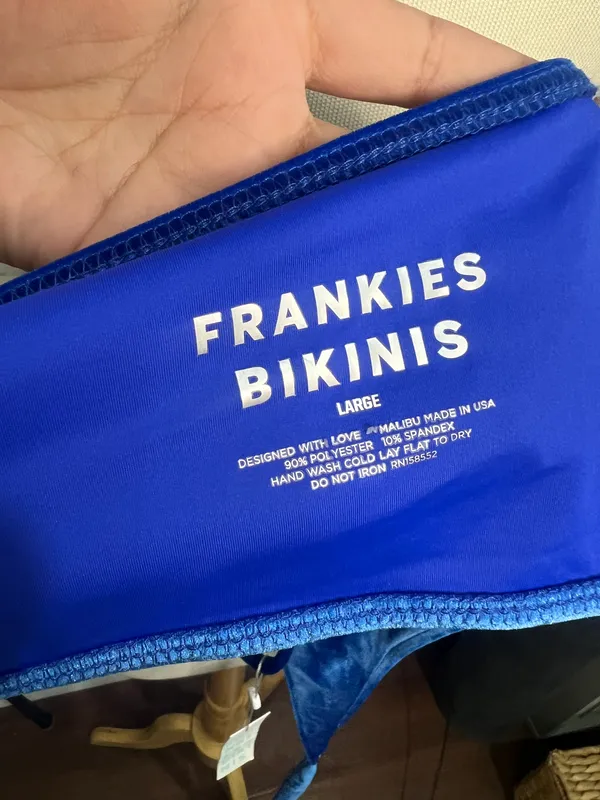 NWT Frankies Bikinis Blue Falcon Velvet Top size Large - Image 5