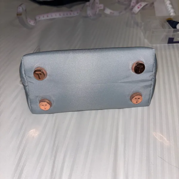 Ted Baker Mini Bag Perfect For Chargers/Cosmetics/ Anything You Want It To Be - Image 6