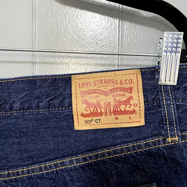 Levi's Blue Dark Wash Denim 501 Cuffed Button Fly Summer Beach Shorts 28 - Image 3