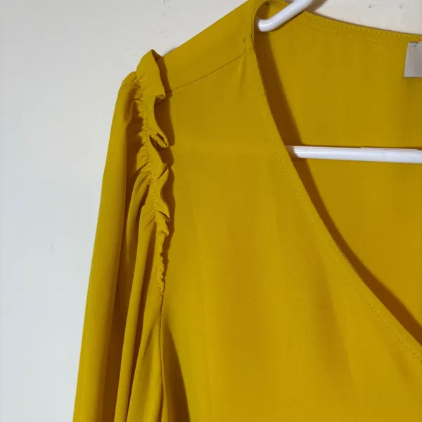 LOFT Long Sleeve‎ Ruffle Sleeve V-Neck Blouse Top Size Medium Mustard Yellow - Image 2