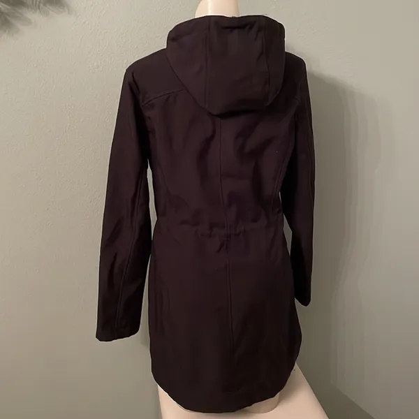Free country black hooded raincoat - Image 2