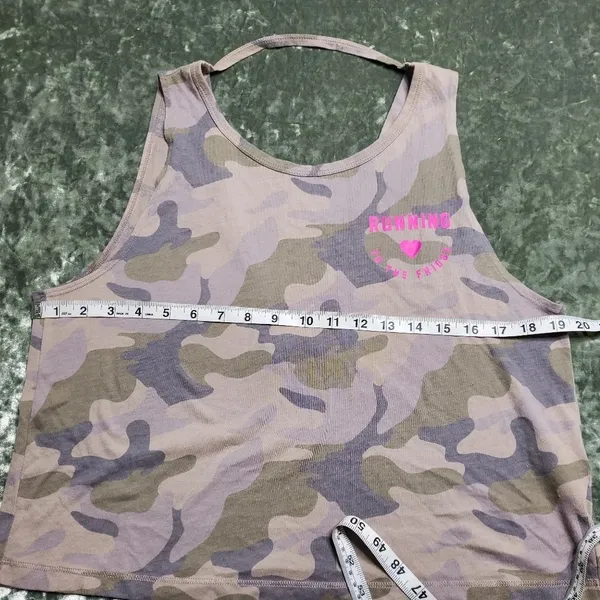 Hollister Sport Camo Crop‎ top - Image 5