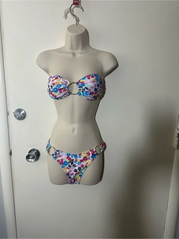 Lulu's Multicolor Floral Ring-Front Bandeau Bikini - Image 2