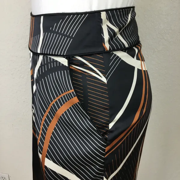 Calvin Klein Womens Skirt Sz 6 Silky Satin Pleated Knee Length Packets Black. - Image 4